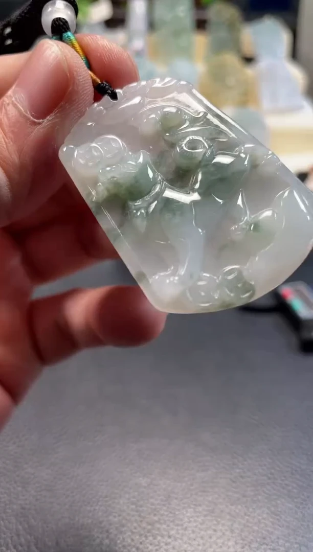 颈饰未镶嵌翡翠12/16/134