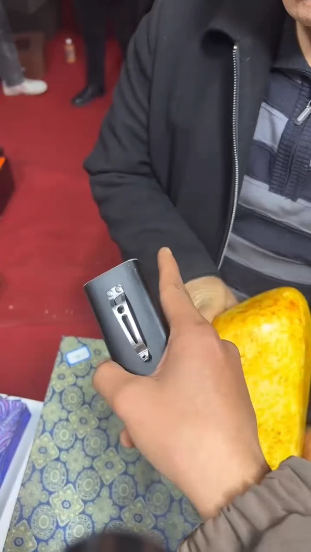 未镶嵌和田玉挂件1