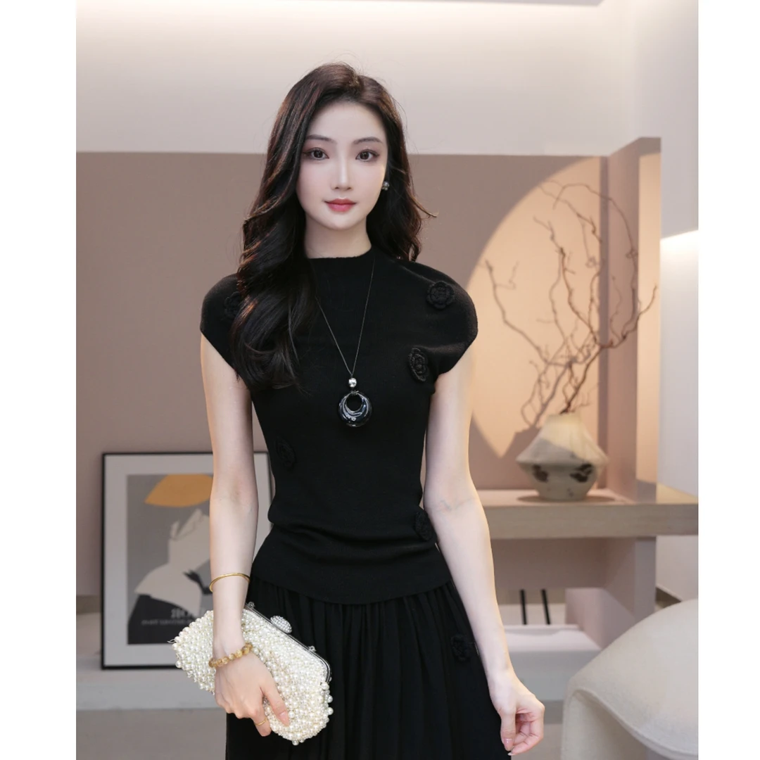 2025秋季新款【8058】含绵羊毛立体花朵显瘦黑色圆领上衣针织小衫女