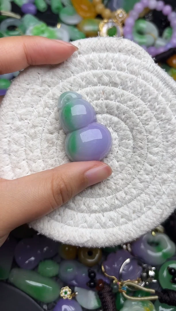 颈饰未镶嵌翡翠缅甸翡翠吊坠