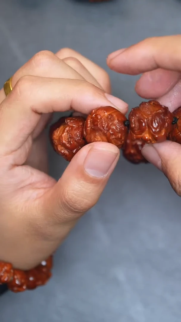 【闪购商品】橄榄核吊坠龙财神回血22号