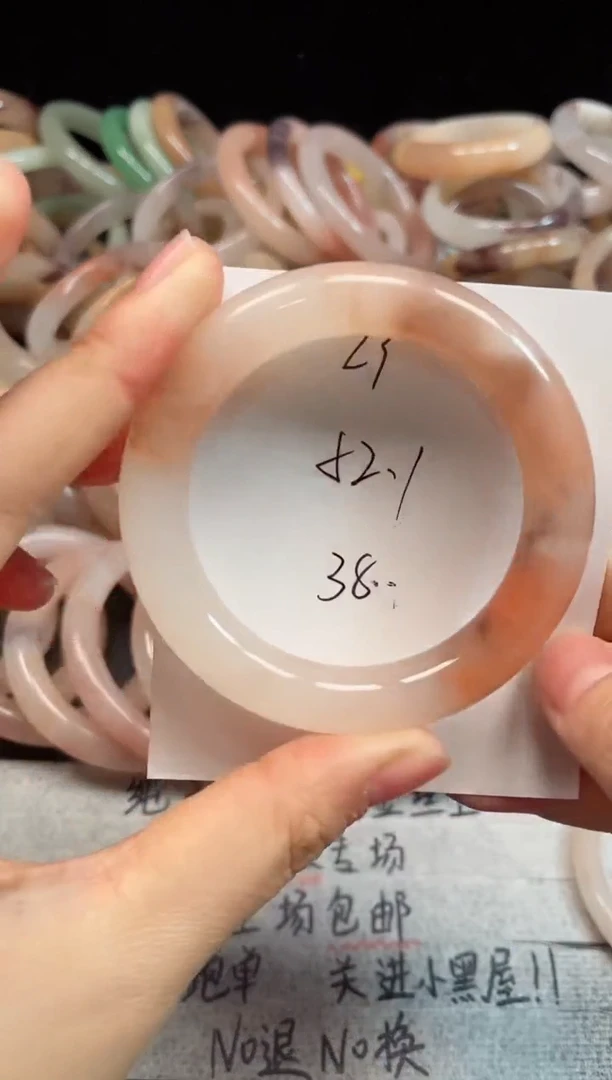 未镶嵌手镯石英质玉23