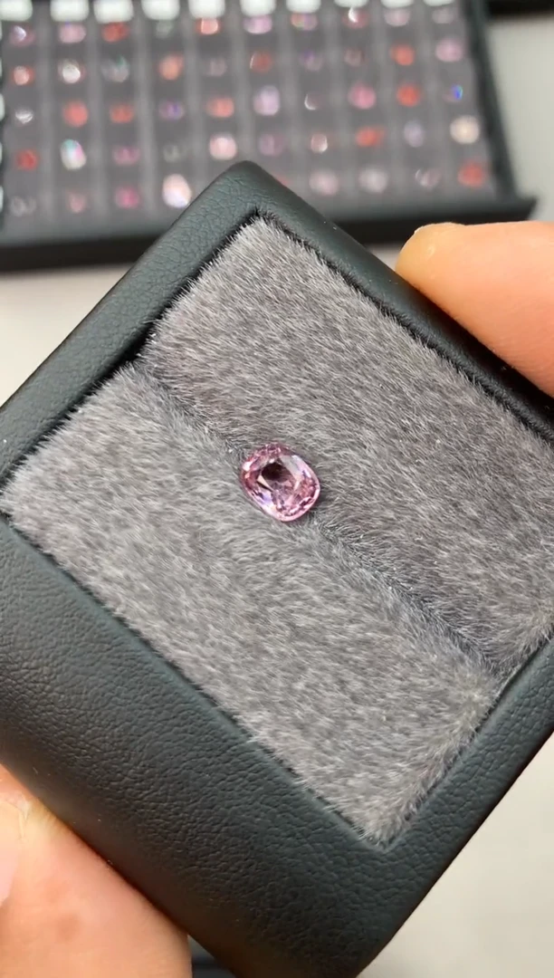 【闪购商品】定制尖晶石裸石未镶嵌1.36ct 枕型 粉色调