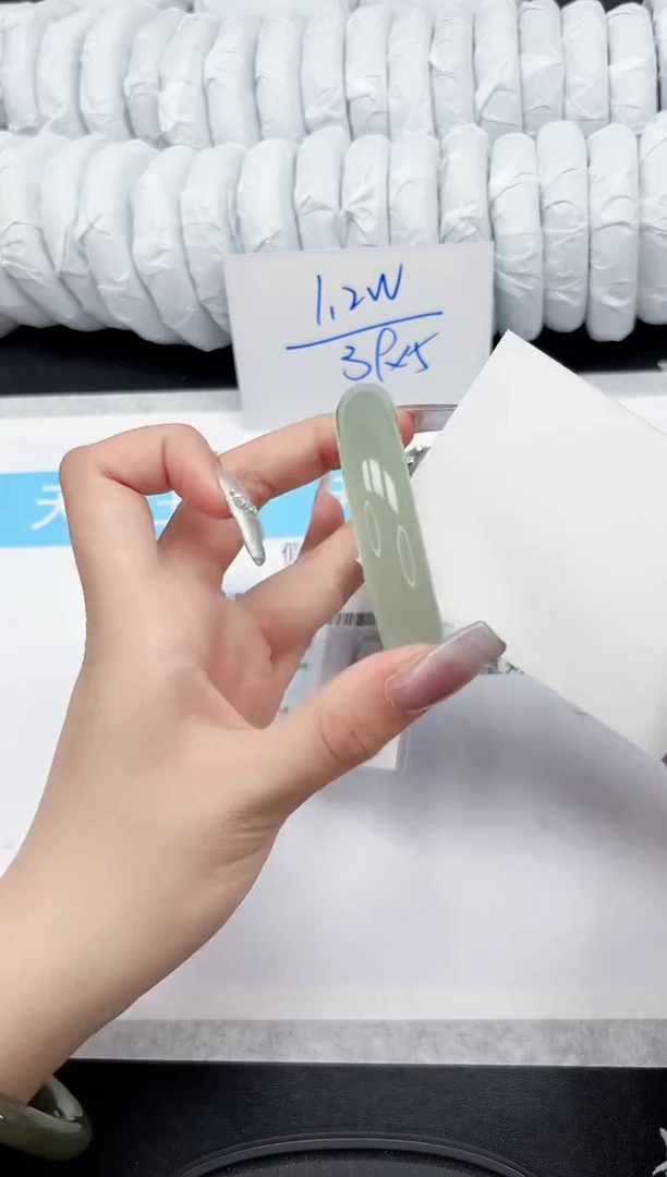 【闪购商品】石英质玉手镯未镶嵌141-54