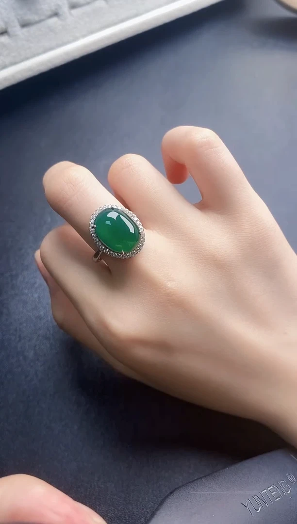 翡翠戒指银S925镶嵌一物一证一礼盒