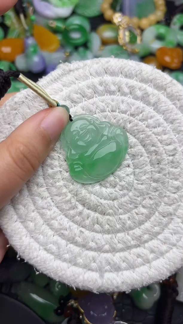 颈饰未镶嵌翡翠缅甸翡翠吊坠