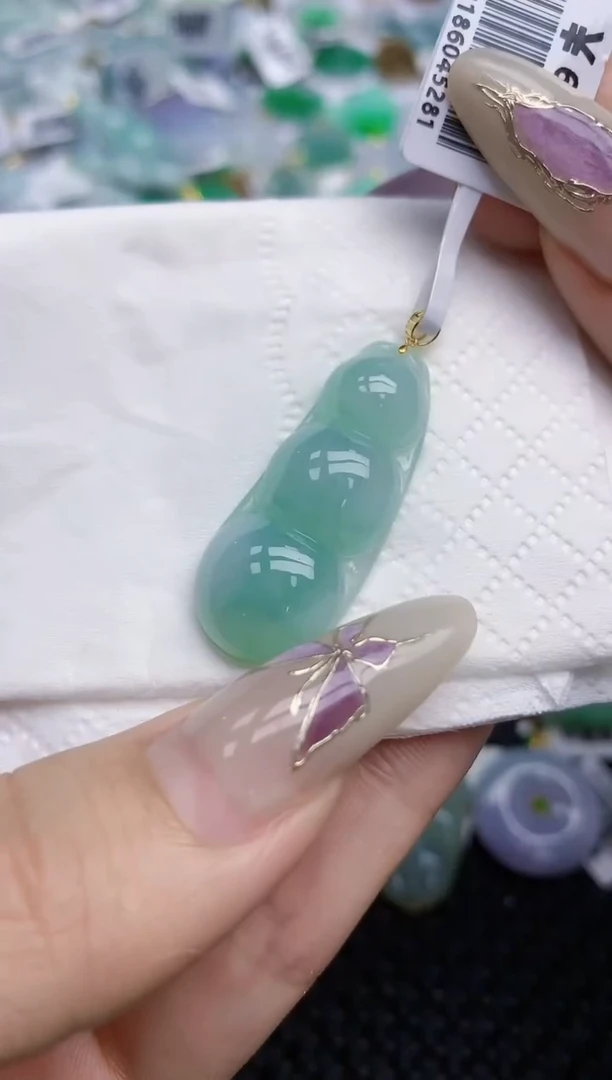 翡翠挂件18K金镶嵌   天然翡翠A货