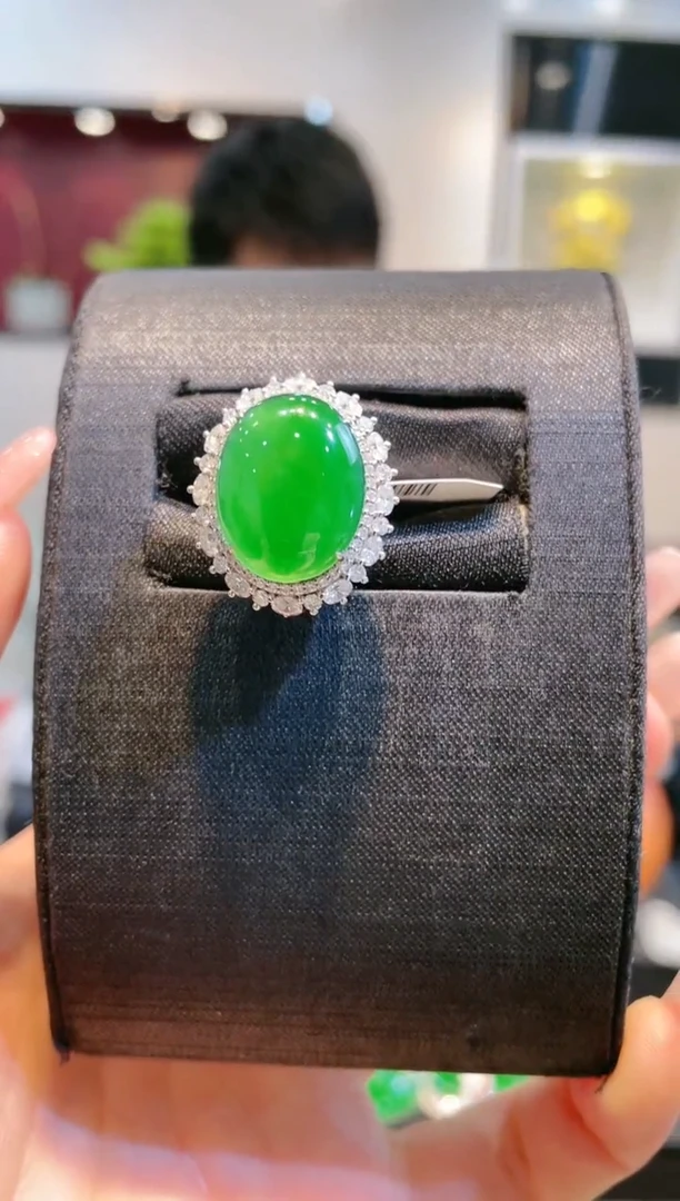 【闪购商品】翡翠颈饰18K金镶嵌A59天然A货翡翠两用款戒指