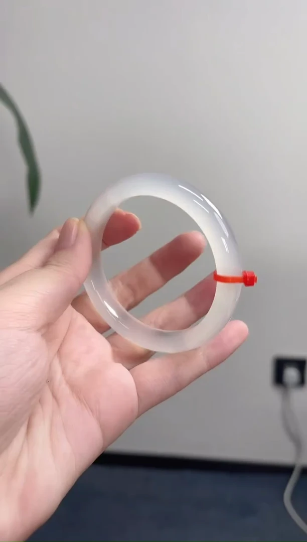 手镯玛瑙/玉髓未镶嵌56圈