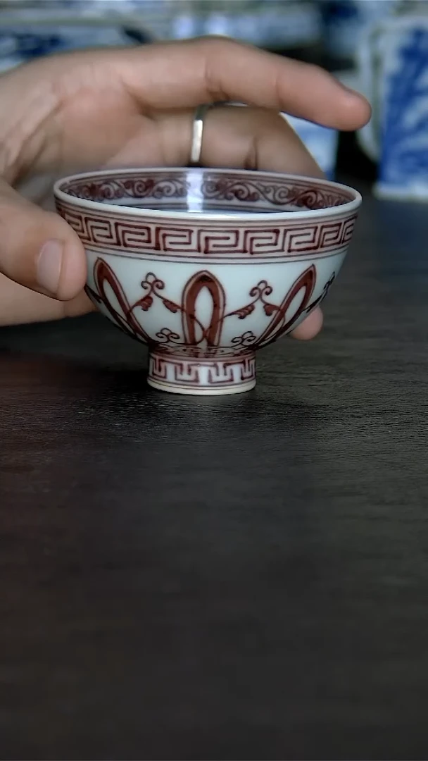 其他瓷釉里红鸡心杯