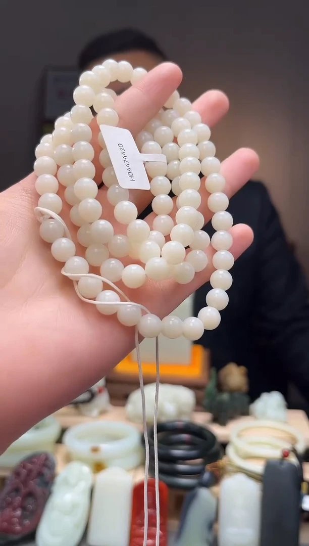 颈饰未镶嵌和田玉长链