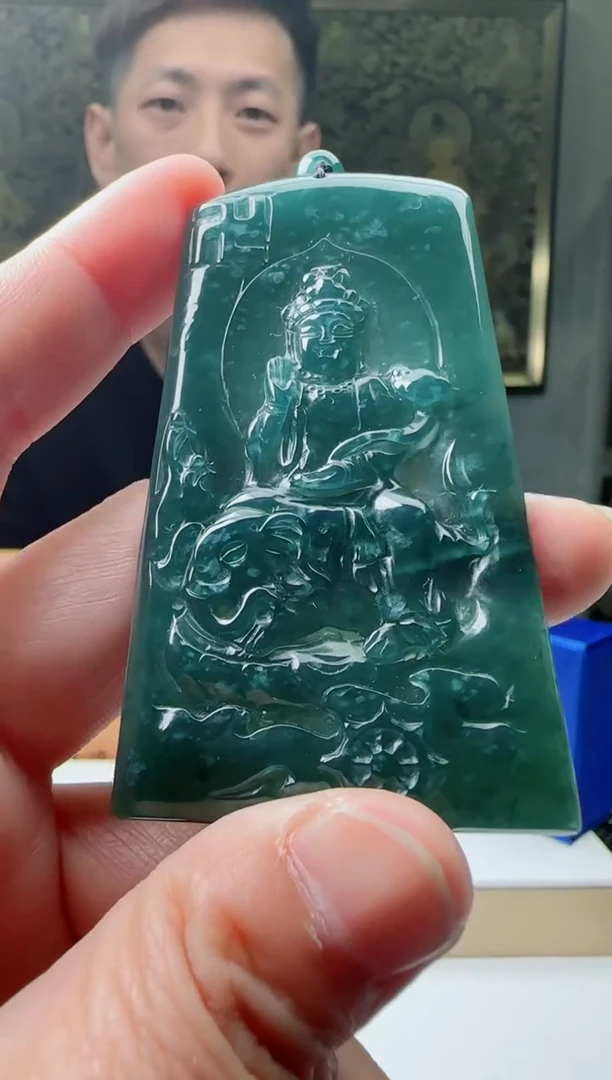 【闪购商品】翡翠颈饰未镶嵌11111111111111111