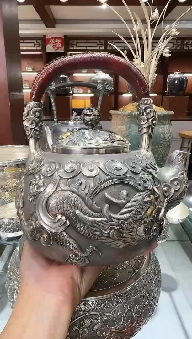 小*哥足银999精工手工龙戏珠高浮雕大师鏨刻提梁1.8升烧水壶