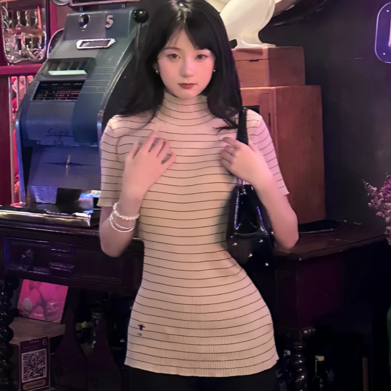 未使用 DIOR/迪奥 汤/P225478392/T恤 36码