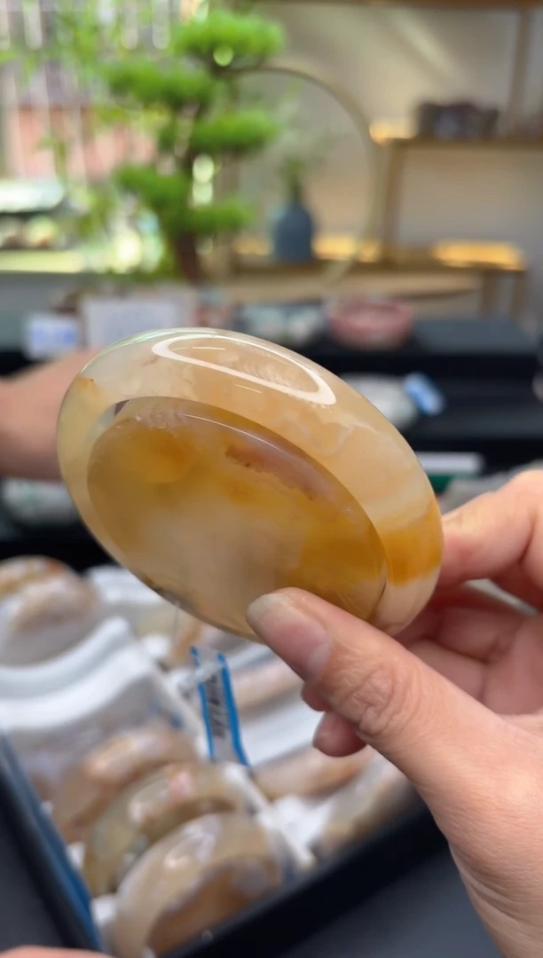 【闪购商品】石英质玉手镯未镶嵌C184(63圈赠送镯心)