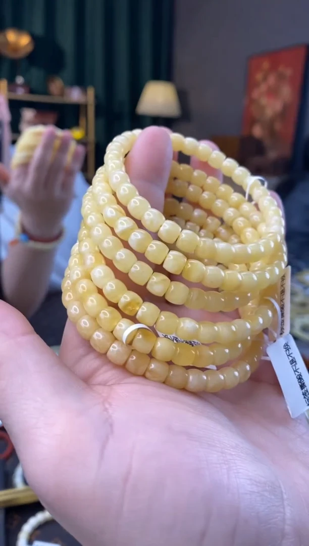 【闪购商品】蜜蜡手串未镶嵌6.5MM直切微瑕多样性发其一