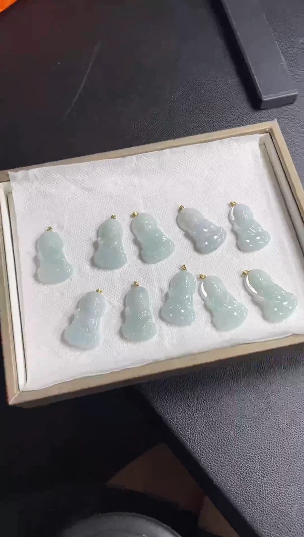 翡翠18K金镶嵌吊坠(不含链)翡翠观音01/多样性发一件