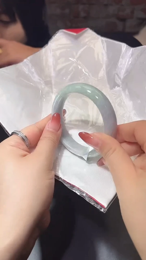 【闪购商品】翡翠手镯未镶嵌翡翠手镯