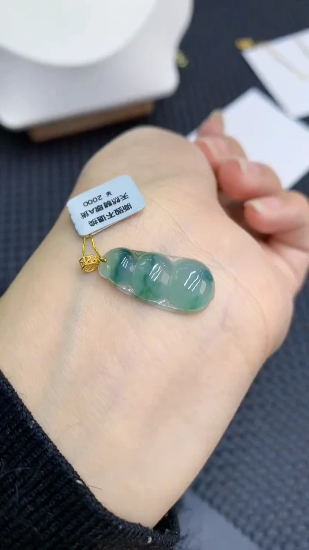 【闪购商品】翡翠颈饰18K金镶嵌            8·