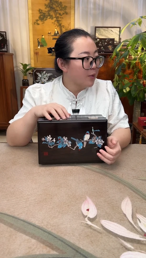 黑酸枝木类成套家具紫光檀 嵌螺钿喜上眉梢线条盒26*17*11