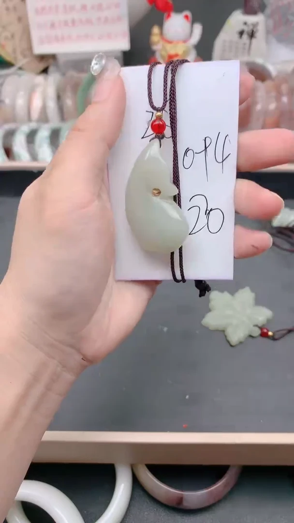 未镶嵌手镯石英质玉094