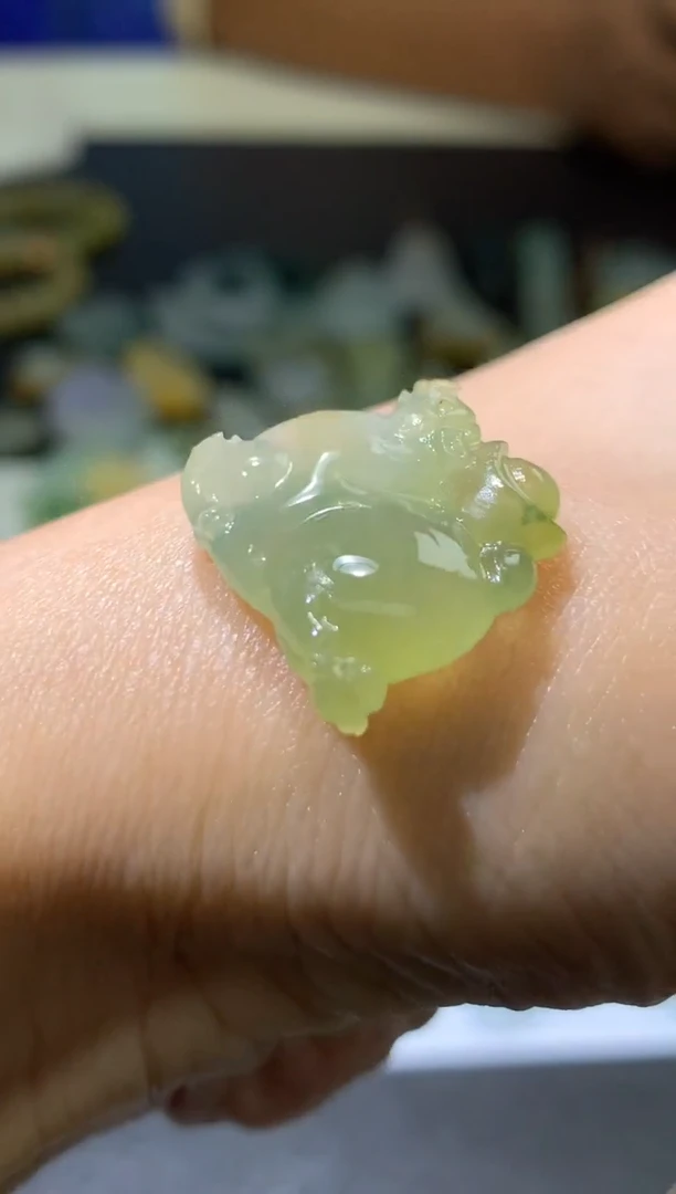 未镶嵌定制翡翠毛货  18.8-21.7-5.7