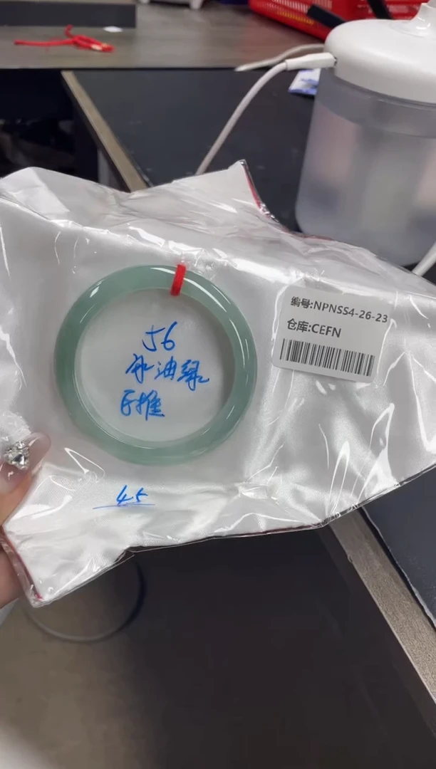 未镶嵌手镯翡翠翡翠手镯