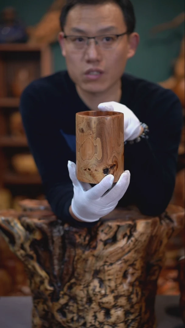 【闪购商品】枣木雷击枣木笔筒