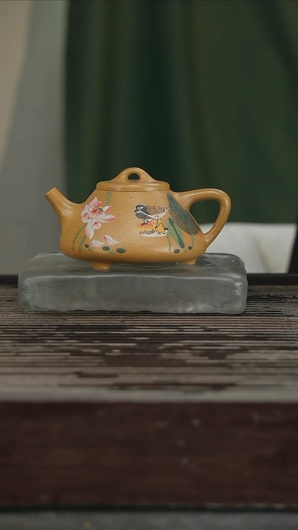 茶壶紫砂42号260CC