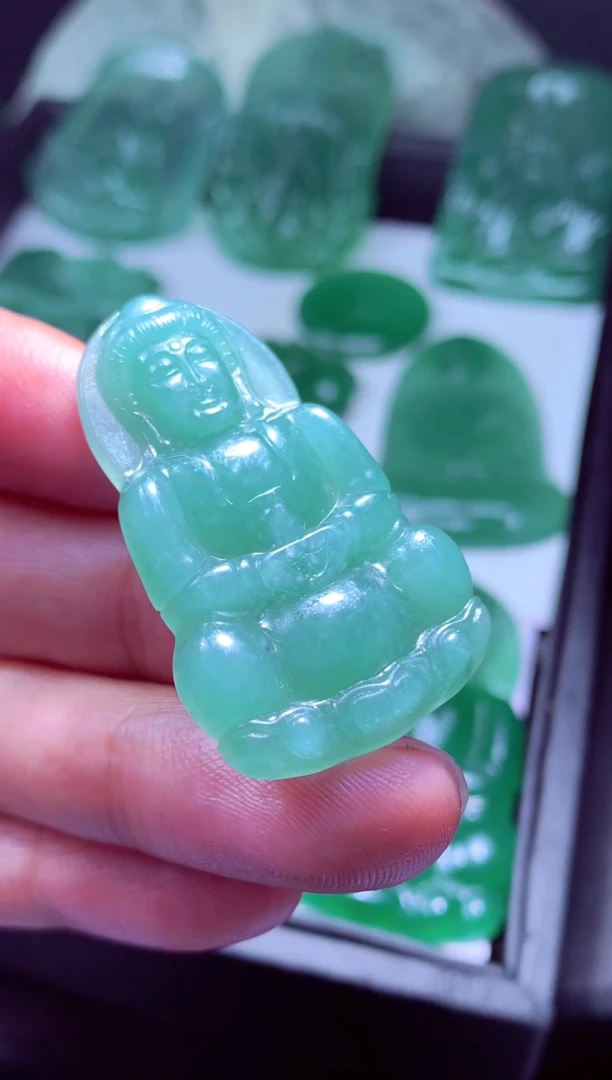 未镶嵌定制翡翠一*天然翡翠A货吊坠 官方基地发货