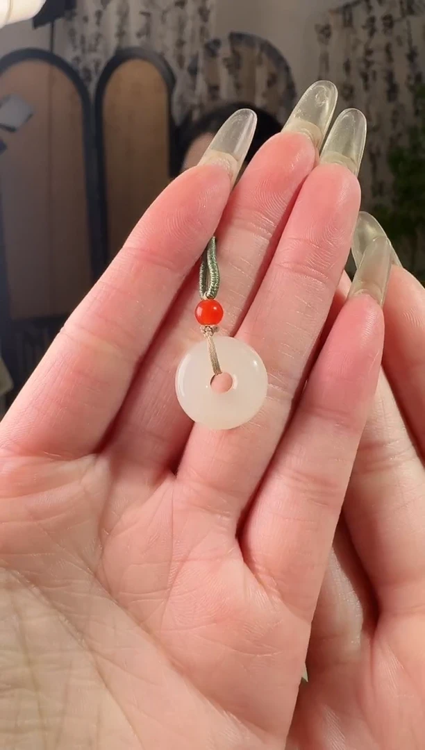 颈饰未镶嵌和田玉白玉平安环