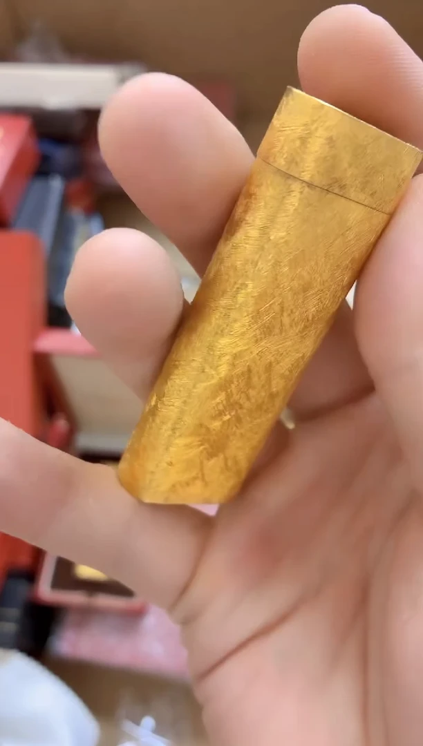 卡圆柱金锉刀打火机