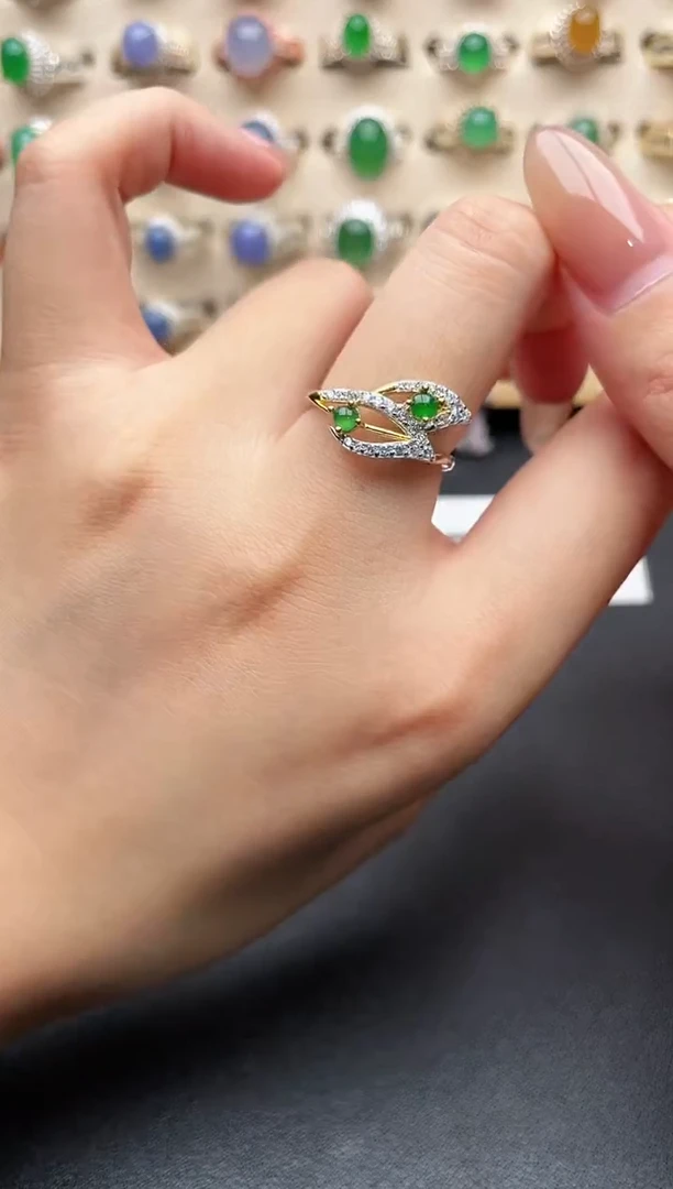 银S925镶嵌戒指翡翠一物一证一礼盒