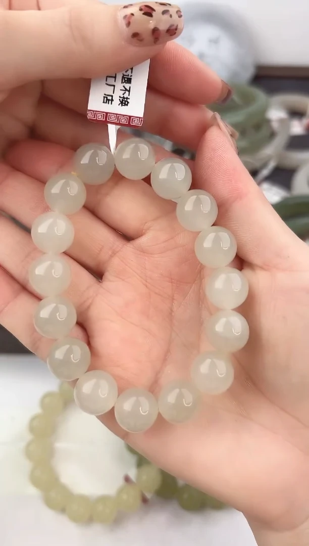 未镶嵌手串和田玉69颜色微差无瑕疵