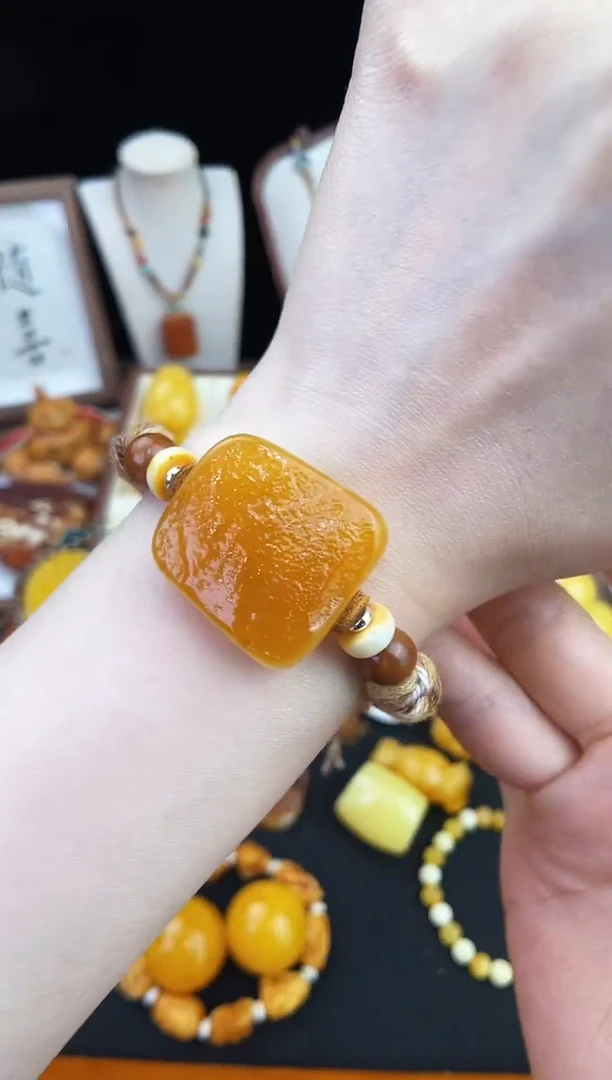 琥珀未镶嵌珠宝奇石柒月