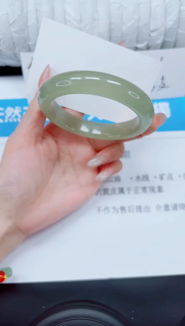 未镶嵌手镯石英质玉174-58