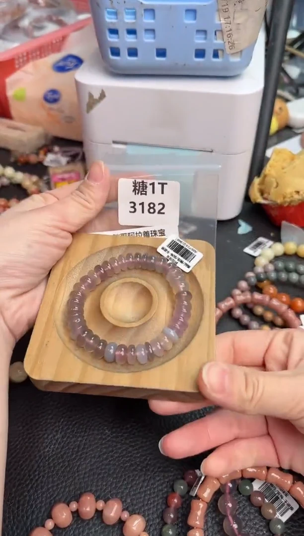 【闪购商品】石英质玉手链未镶嵌1T3182