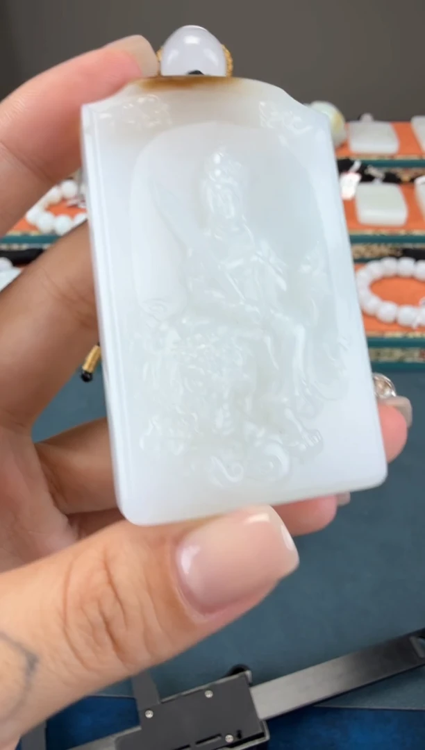 和田玉未镶嵌颈饰1