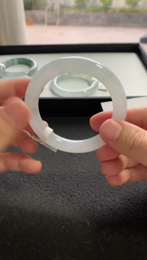 未镶嵌手镯翡翠55圆条Y4152买断