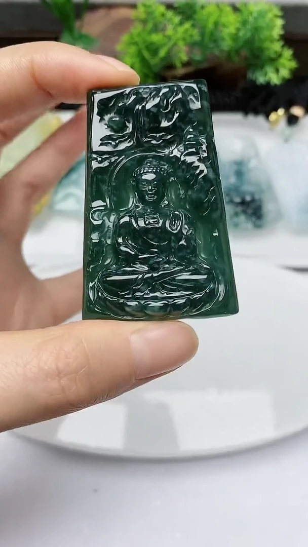 【闪购商品】翡翠颈饰未镶嵌