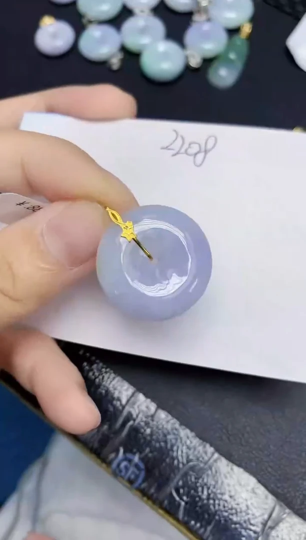 翡翠18K金镶嵌颈饰天然缅甸翡翠A货