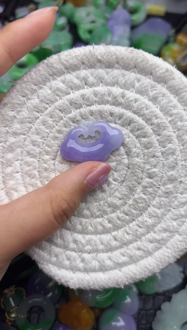 颈饰未镶嵌翡翠缅甸翡翠吊坠