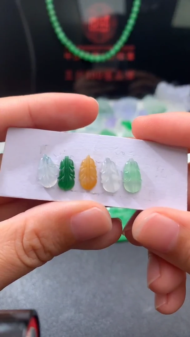 未镶嵌定制翡翠