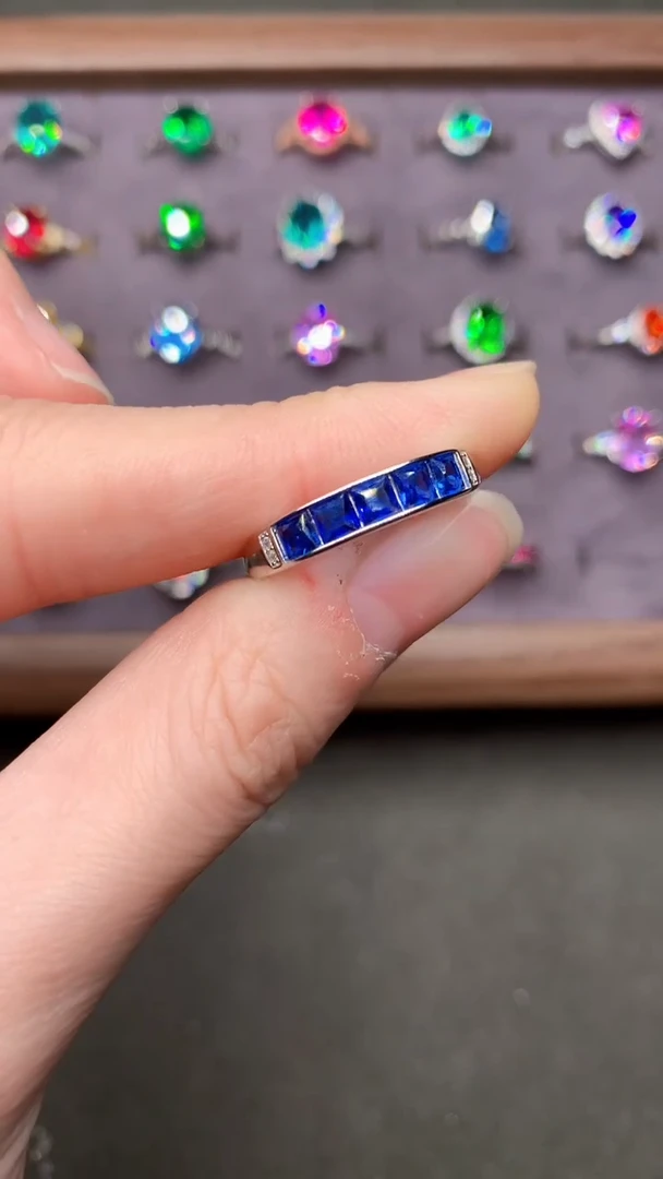 【闪购商品】蓝宝石戒指银S925镶嵌....