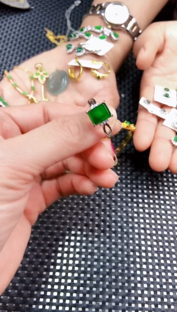 【闪购商品】翡翠戒指未镶嵌111111111