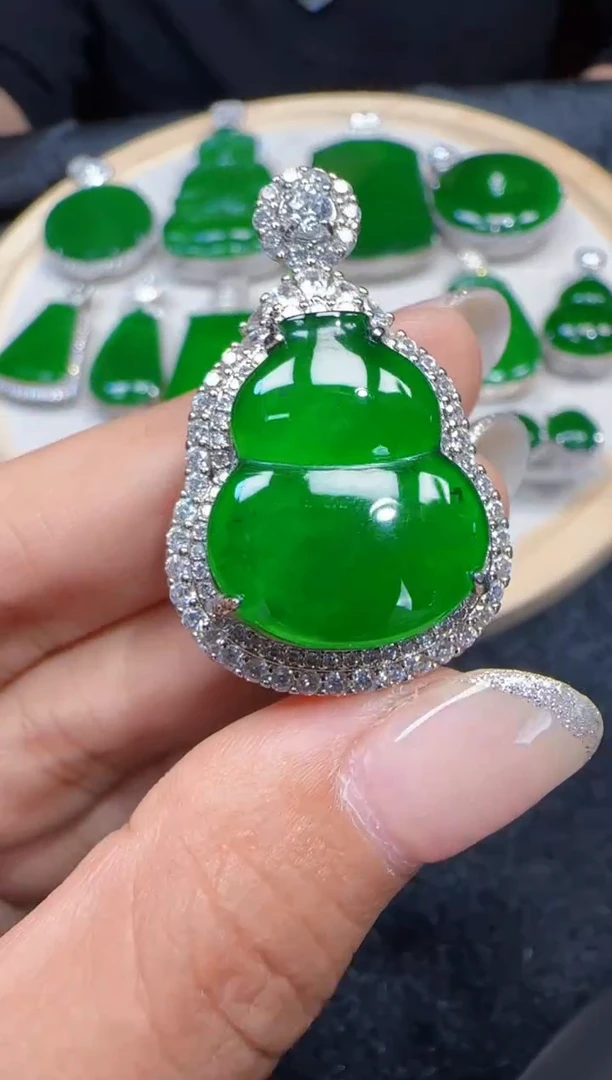 未镶嵌定制翡翠翡翠吊坠206