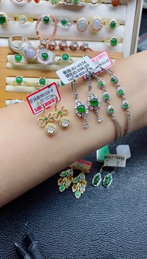 银S925镶嵌戒指翡翠珠*珠1