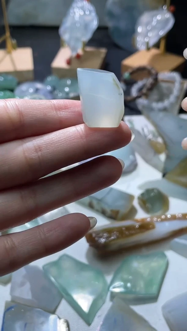 未镶嵌定制翡翠定制料子（包工葫芦）