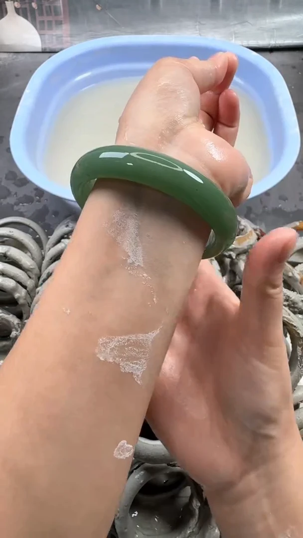 石英质玉手镯未镶嵌13 6667