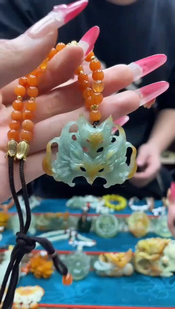 未镶嵌岫玉吊坠·